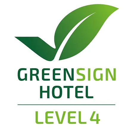 Hotel Roomingtons Franziskushoehe 4*