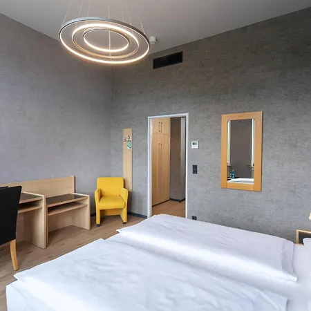 Roomingtons Franziskushoehe Lohr nad Menem