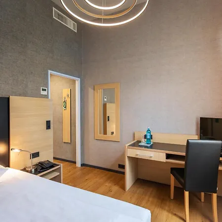 Hotel Franziskushoehe 4*